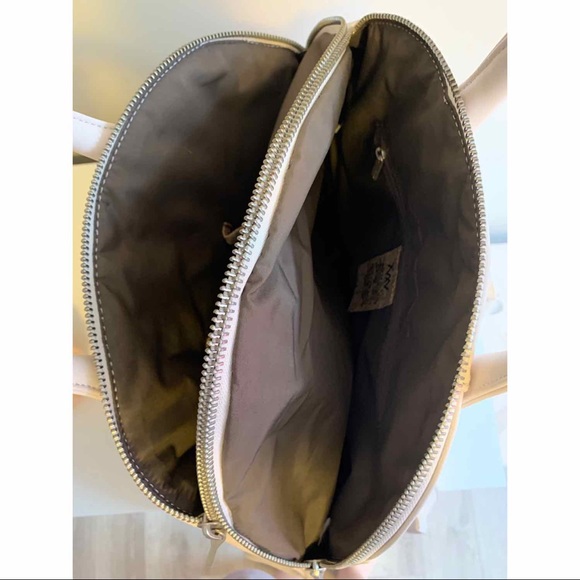 Extra 50% off! Matt & Nat Bag - Picture 4 of 4